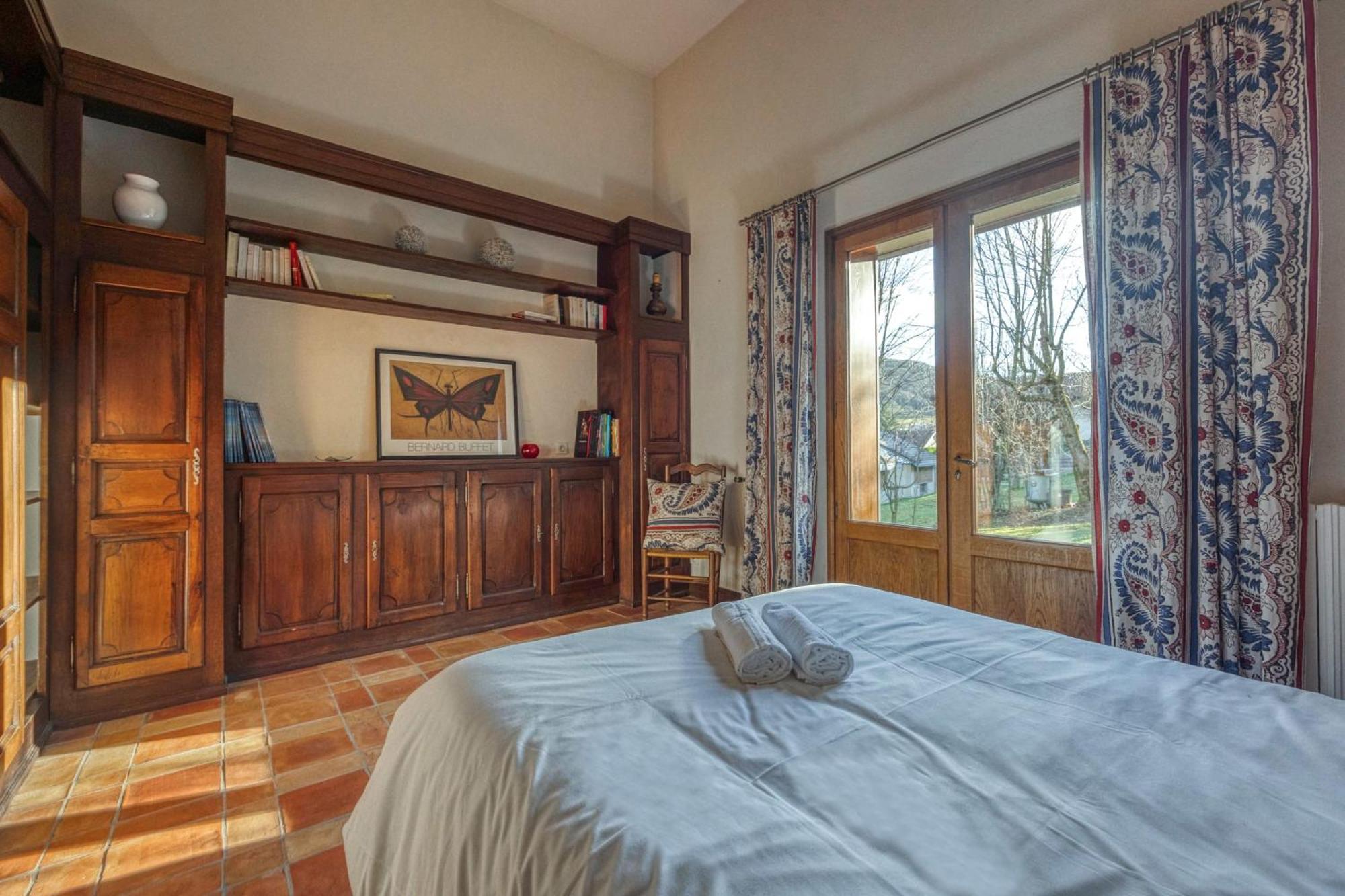 #Hp La Maison Des Lilas Large Family House Sleeps 12 Garden Seyssins Luaran gambar