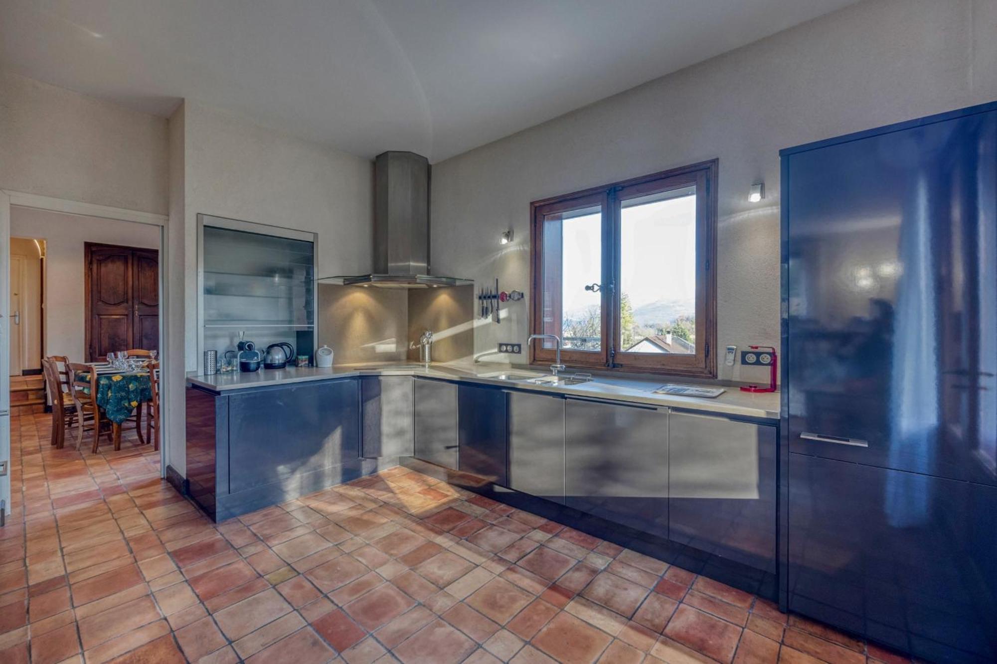 #Hp La Maison Des Lilas Large Family House Sleeps 12 Garden Seyssins Luaran gambar